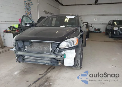 2016 Volvo Xc60 T6 Platinum z USA, uszkodzony, nr VIN YV4902RM6G2812102